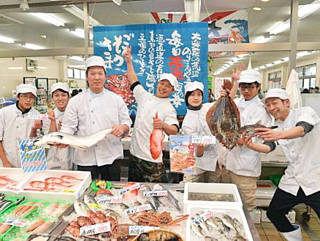 水産物小売会社の店舗スタッフ